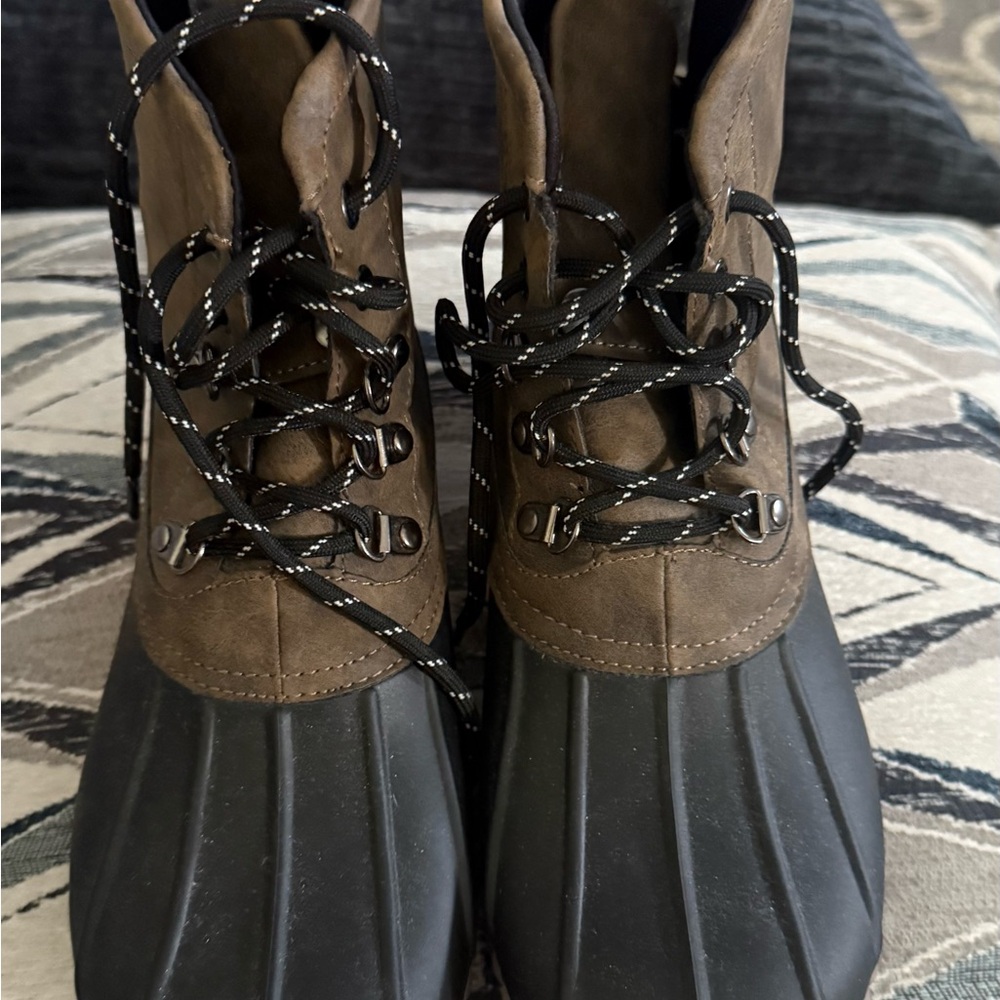 Women's Black and Brown Winter Boots